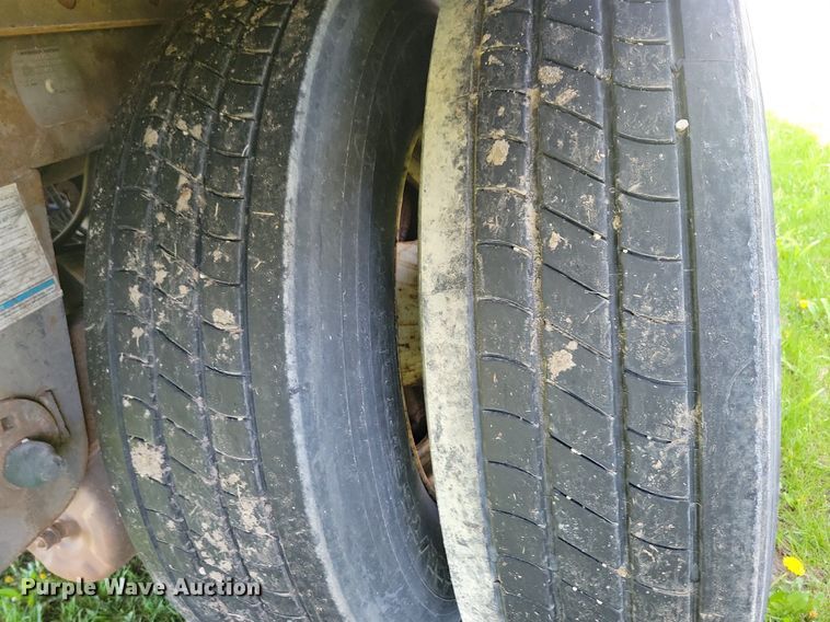 image for item DR4282 2012 Utility refrigerated van trailer