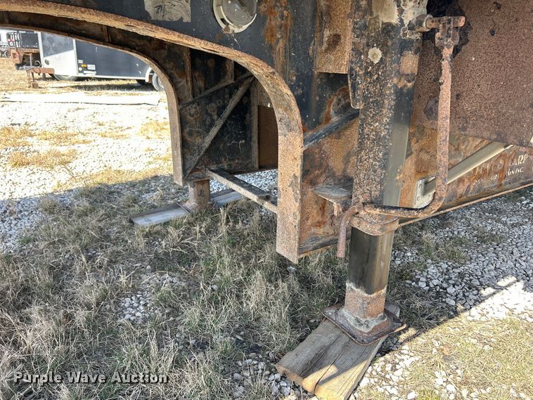 image for item DS0838 2006 Great Dane Freedom drop deck trailer