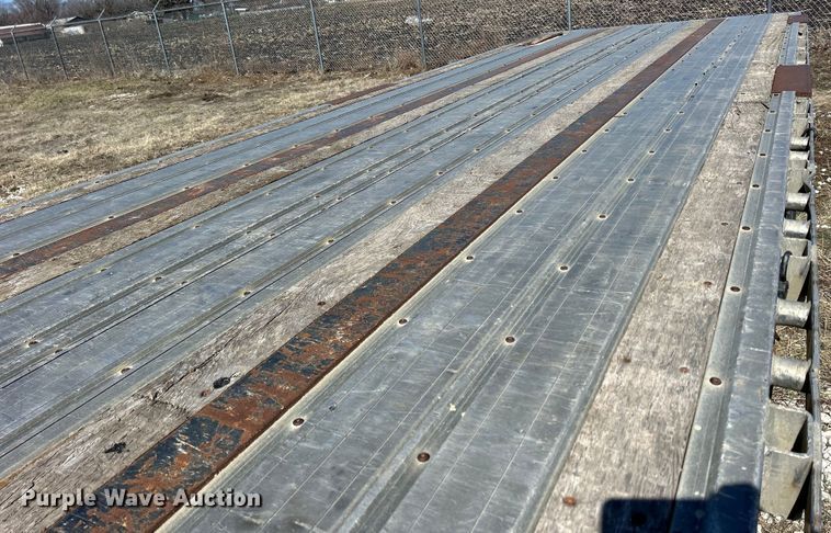 image for item DS0838 2006 Great Dane Freedom drop deck trailer