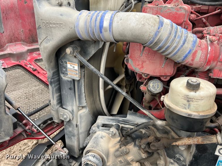 image for item DS3027 2017 Kenworth T680 semi truck