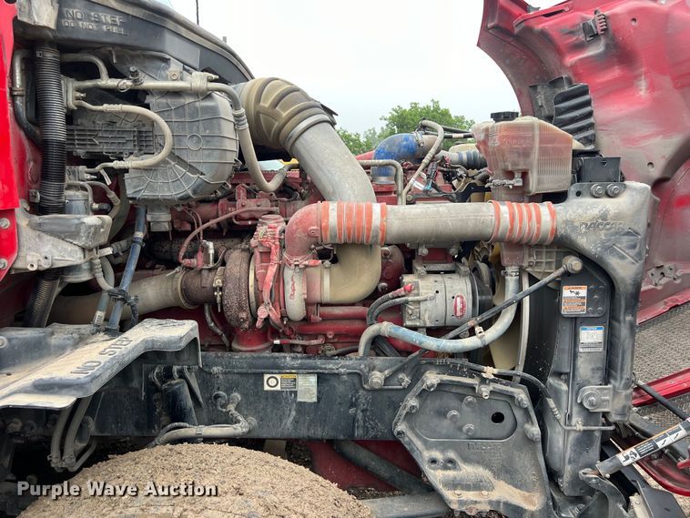 image for item DS3027 2017 Kenworth T680 semi truck