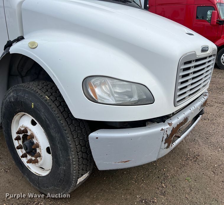 image for item DS3028 2018 Freightliner  M2 106 hook lift truck