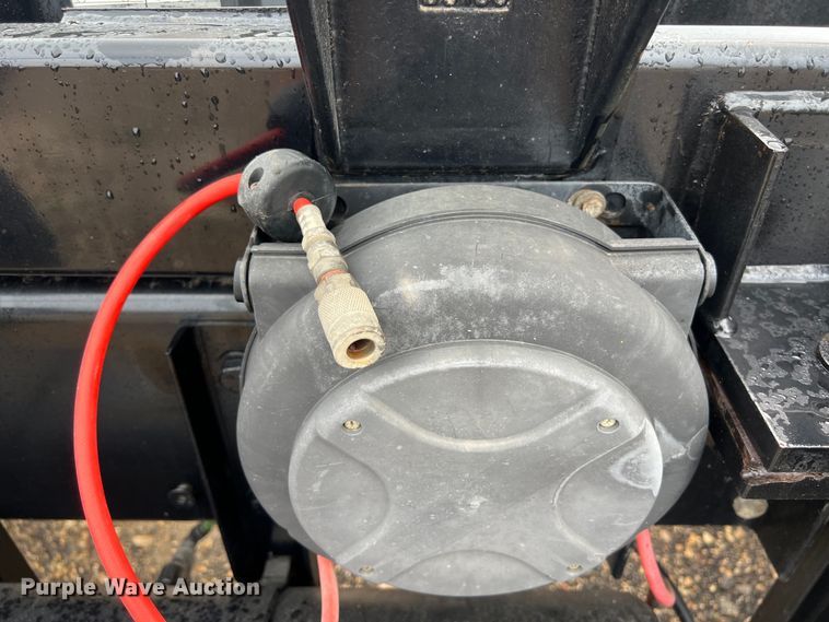 image for item DS3028 2018 Freightliner  M2 106 hook lift truck