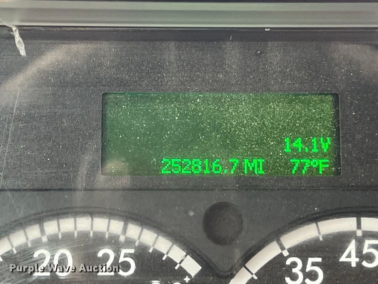 image for item DS3028 2018 Freightliner  M2 106 hook lift truck