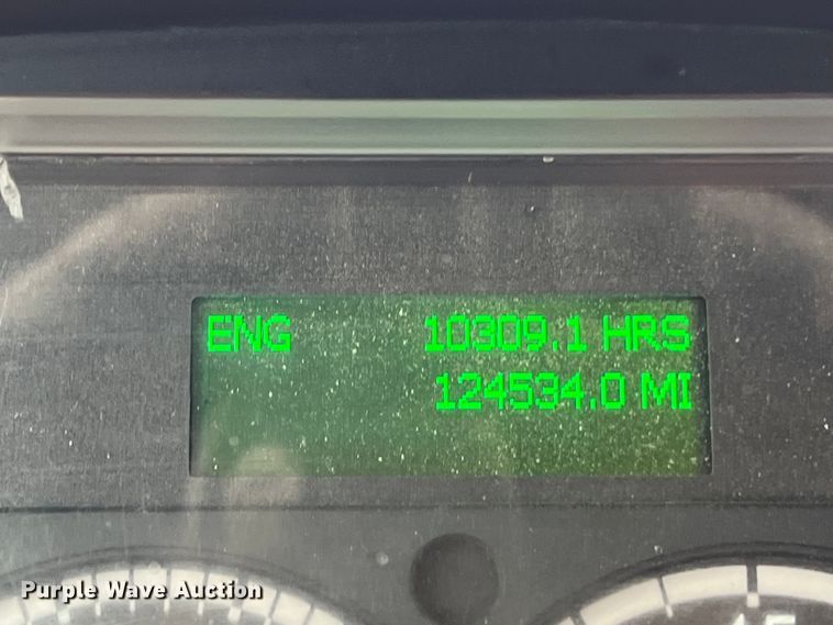 image for item DS3028 2018 Freightliner  M2 106 hook lift truck