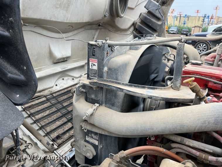 image for item DS3028 2018 Freightliner  M2 106 hook lift truck