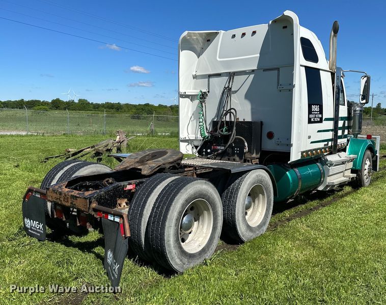 image for item DS4151 2016 Western Star 4900EX semi truck