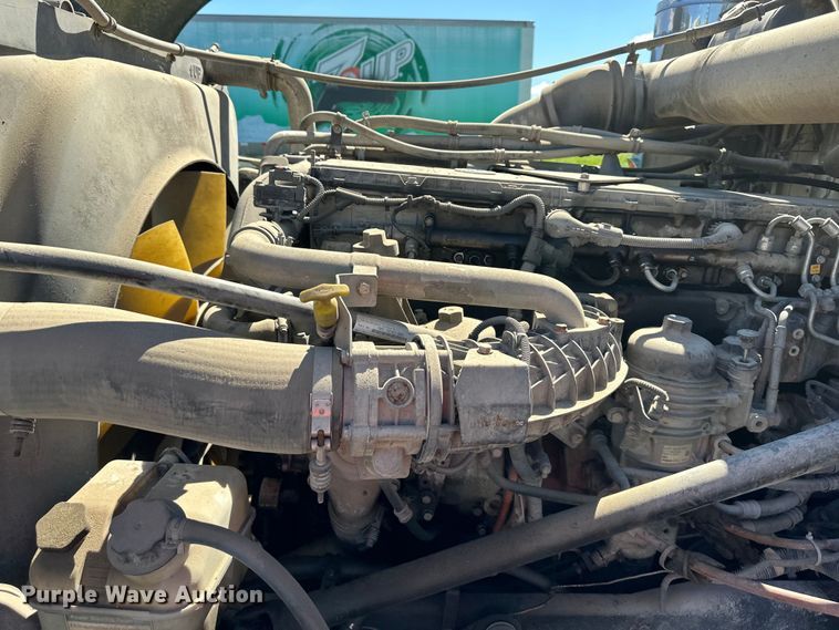 image for item DS4151 2016 Western Star 4900EX semi truck