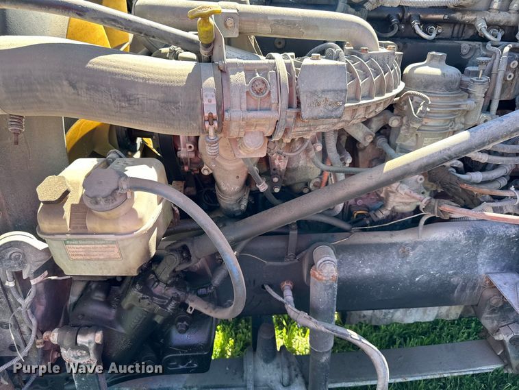 image for item DS4151 2016 Western Star 4900EX semi truck