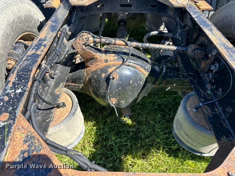 image for item DS4151 2016 Western Star 4900EX semi truck