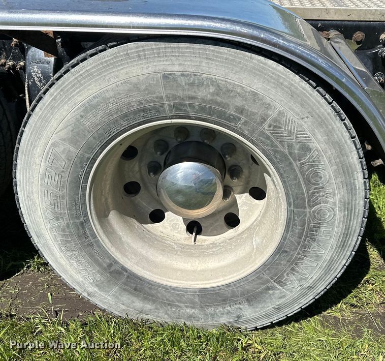 image for item DS4151 2016 Western Star 4900EX semi truck