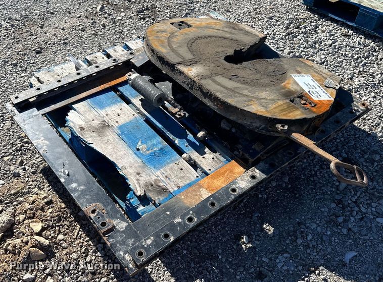 image for item DS4153 Jost  fifth wheel hitch