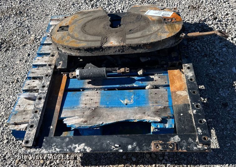 image for item DS4153 Jost  fifth wheel hitch