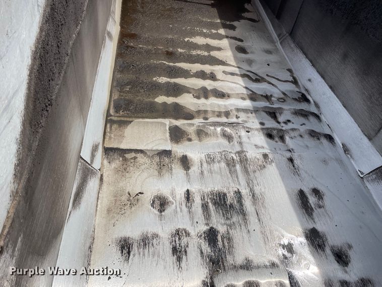 image for item DS5466 1987 Dorsey end dump trailer