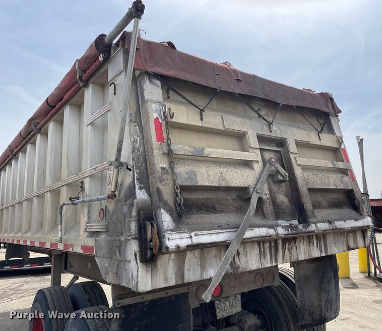 image for item DS5466 1987 Dorsey end dump trailer