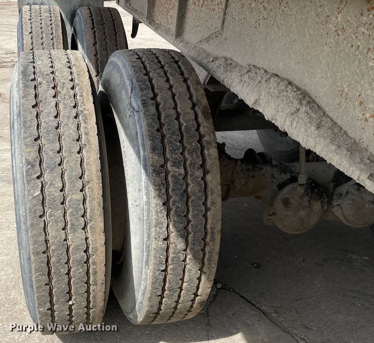 image for item DS5466 1987 Dorsey end dump trailer