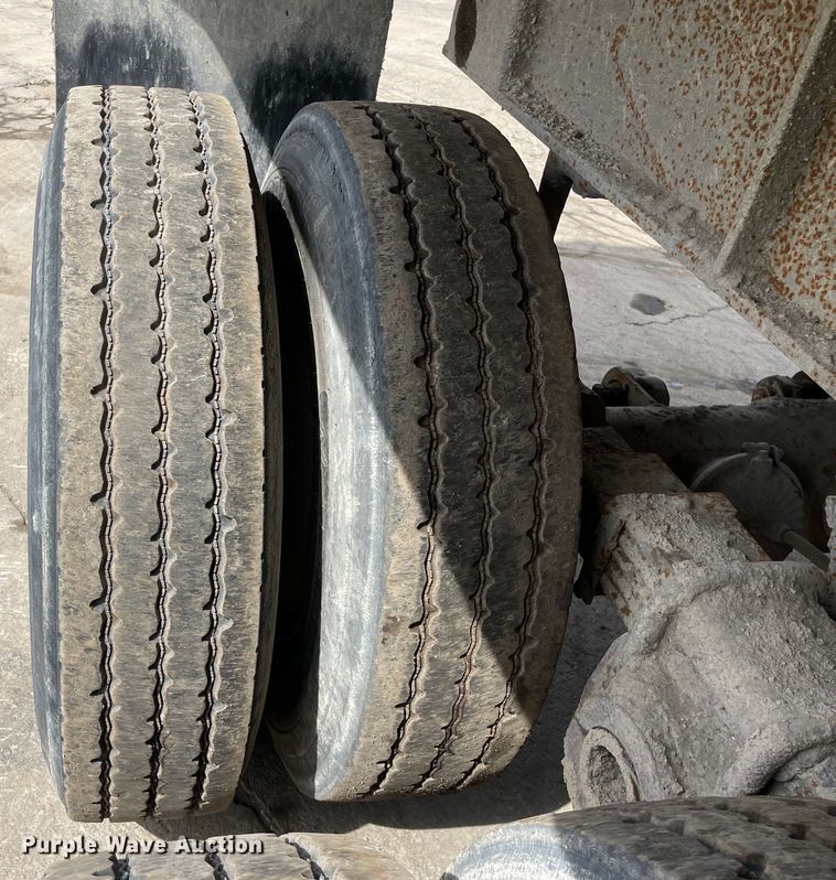 image for item DS5466 1987 Dorsey end dump trailer