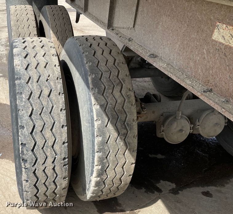 image for item DS5471 1987 Dorsey end dump trailer