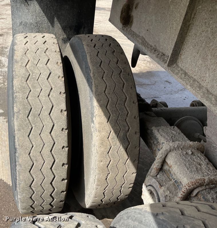 image for item DS5471 1987 Dorsey end dump trailer