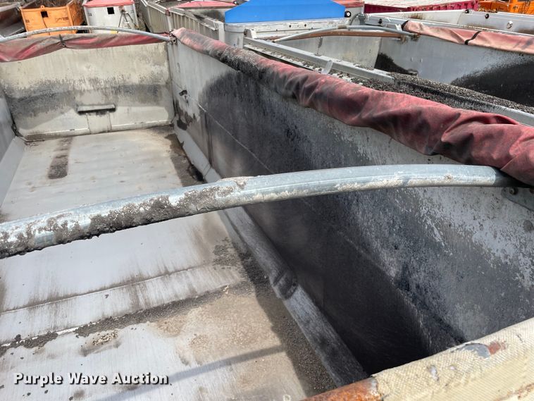 image for item DS5472 1987 Dorsey  end dump trailer