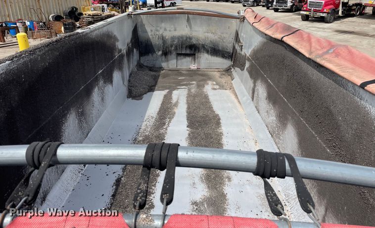 image for item DS5474 1990 Palmer  end dump trailer