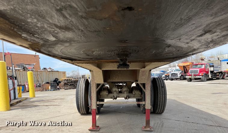 image for item DS5474 1990 Palmer  end dump trailer