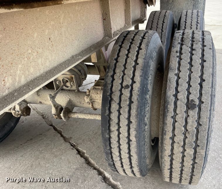 image for item DS5474 1990 Palmer  end dump trailer