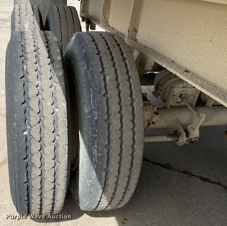 image for item DS5474 1990 Palmer  end dump trailer