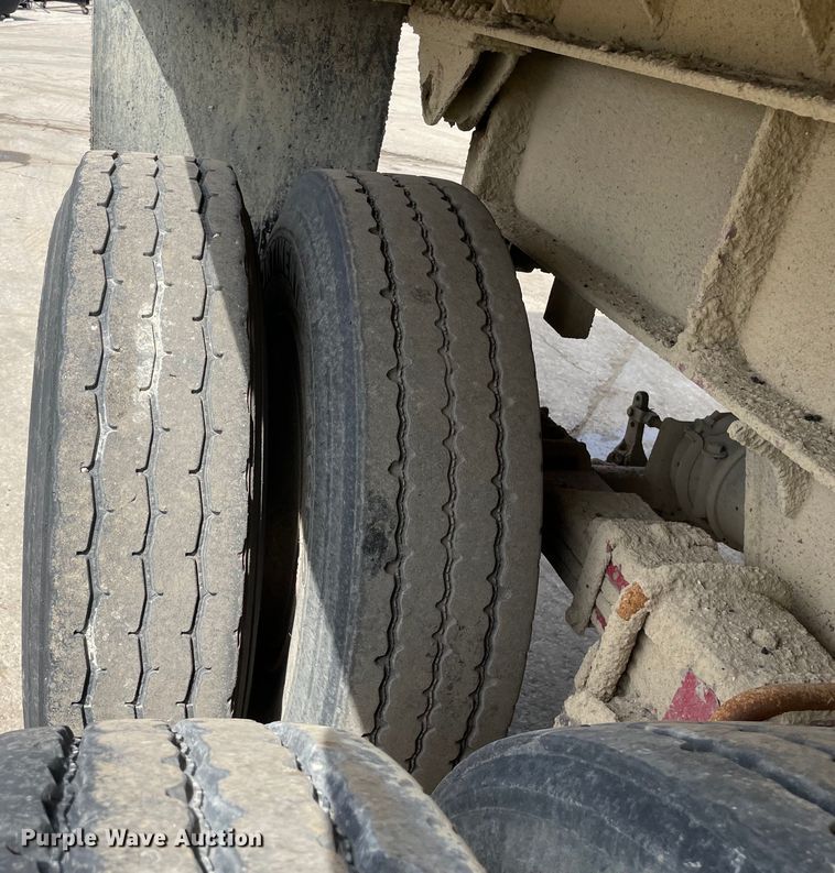 image for item DS5474 1990 Palmer  end dump trailer