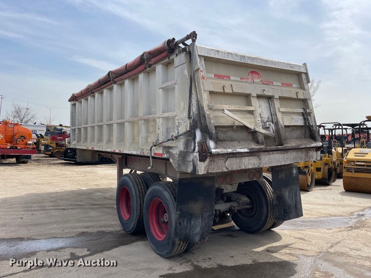 image for item DS5475 1987 Dorsey end dump trailer