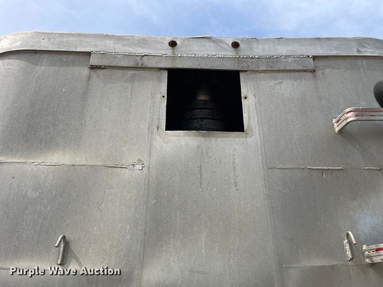 image for item DS5475 1987 Dorsey end dump trailer