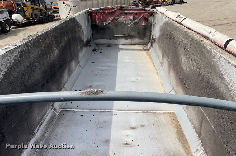 image for item DS5475 1987 Dorsey end dump trailer