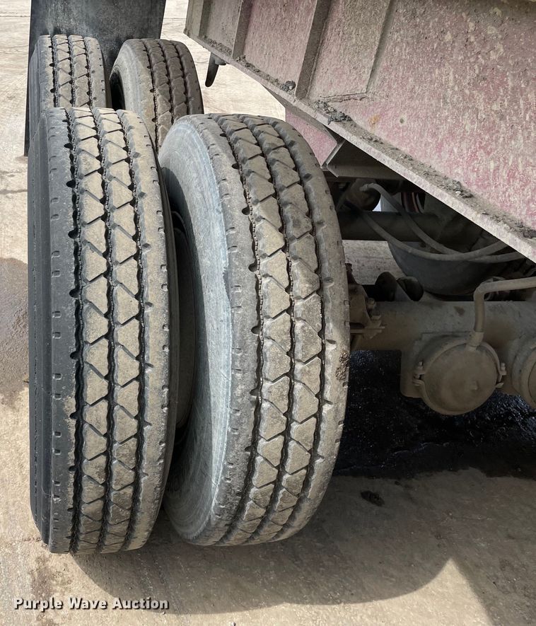 image for item DS5475 1987 Dorsey end dump trailer