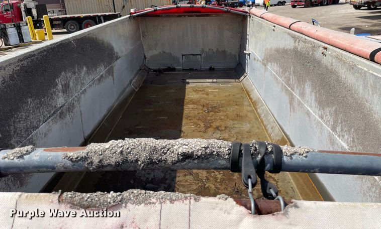 image for item DS5476 1990 Palmer  end dump trailer