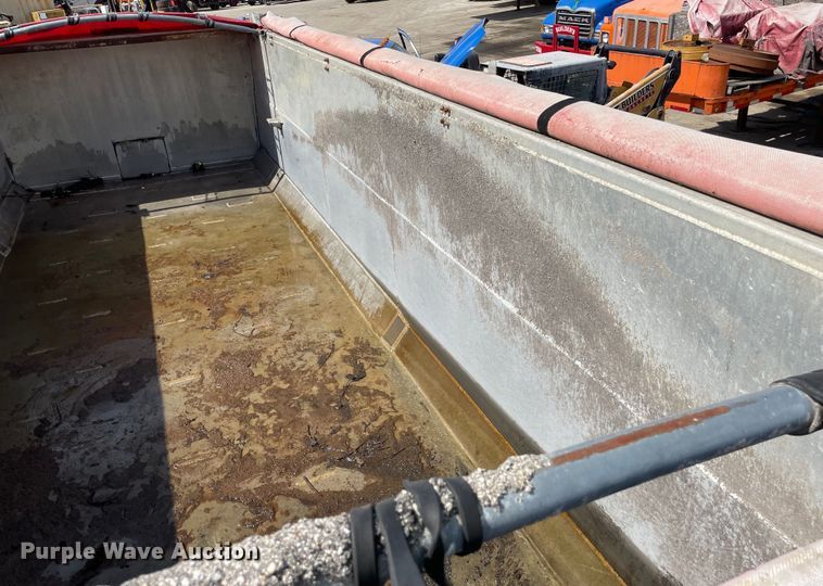 image for item DS5476 1990 Palmer  end dump trailer