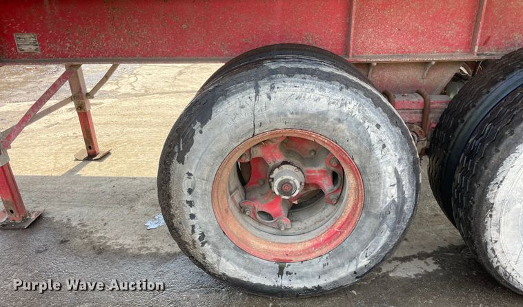 image for item DS5476 1990 Palmer  end dump trailer