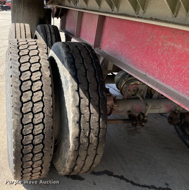 image for item DS5476 1990 Palmer  end dump trailer