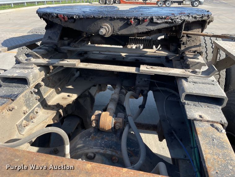 image for item DS5489 1995 International 2674 semi truck