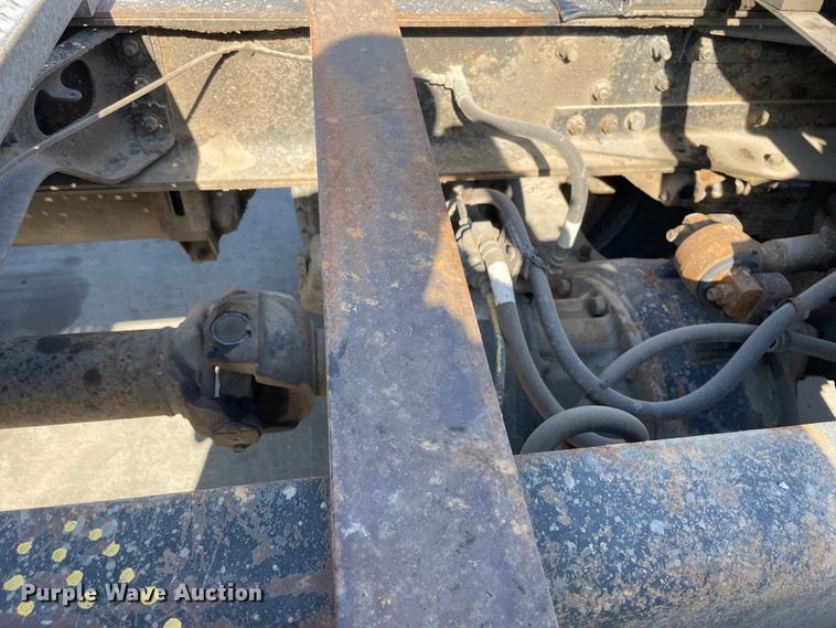 image for item DS5489 1995 International 2674 semi truck