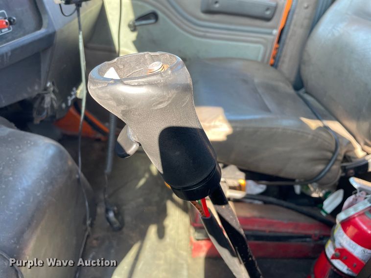 image for item DS5489 1995 International 2674 semi truck