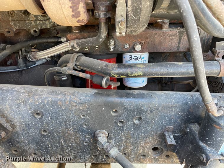 image for item DS5489 1995 International 2674 semi truck