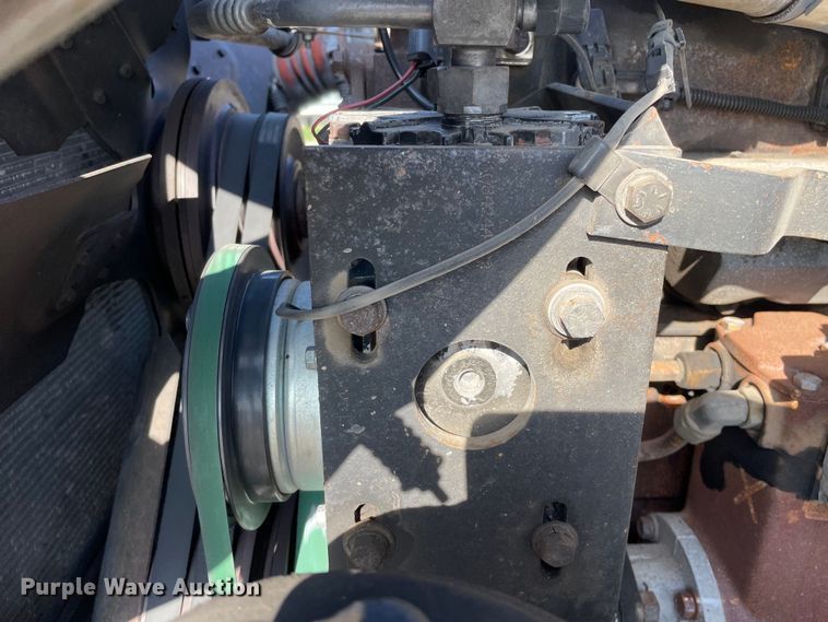 image for item DS5489 1995 International 2674 semi truck