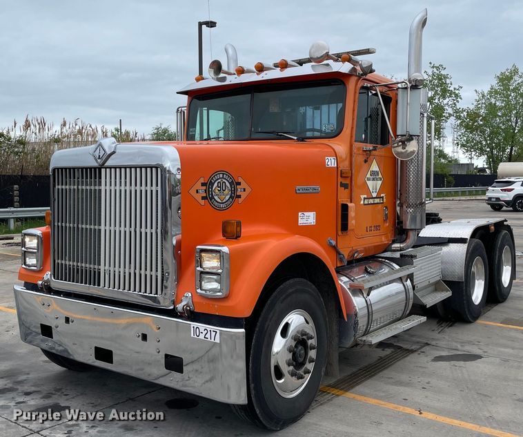 image for item DS5490 1997 International 9200 semi truck