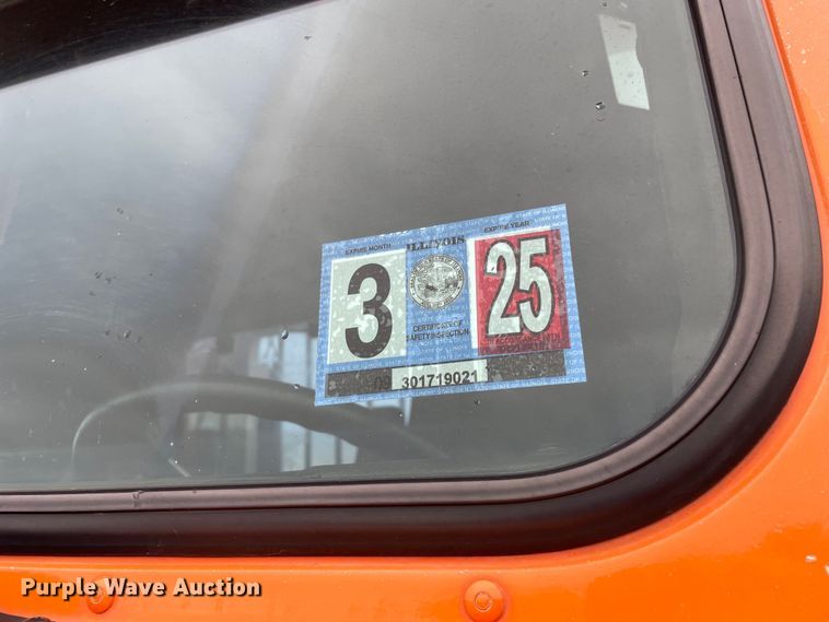 image for item DS5490 1997 International 9200 semi truck