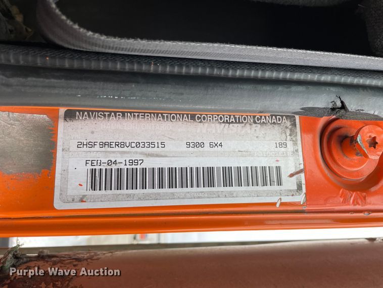 image for item DS5490 1997 International 9200 semi truck