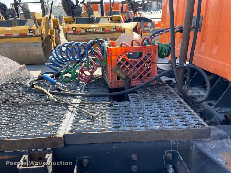 image for item DS5502 1999 International  2674 semi truck