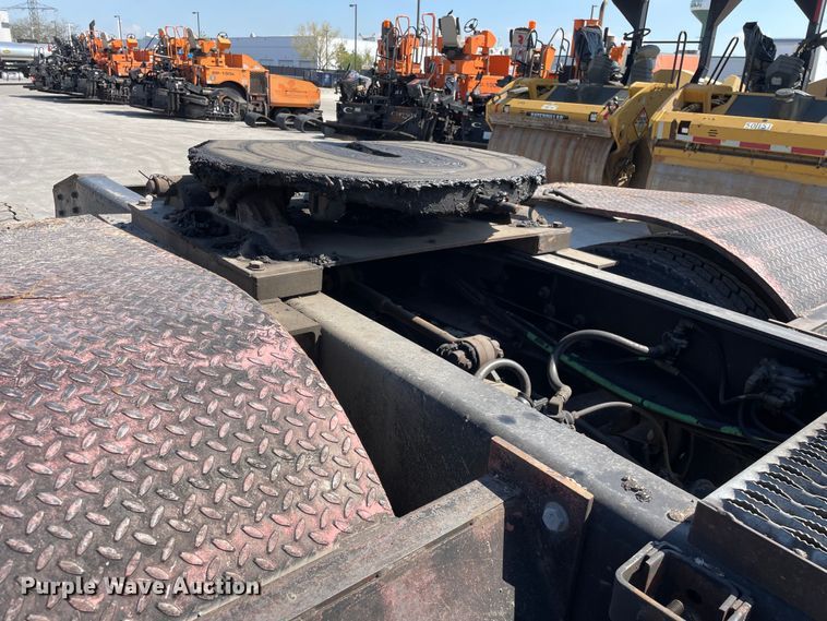 image for item DS5502 1999 International  2674 semi truck