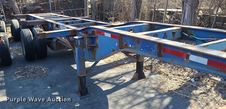 image for item DS7318 2006 Chassis King   container trailer