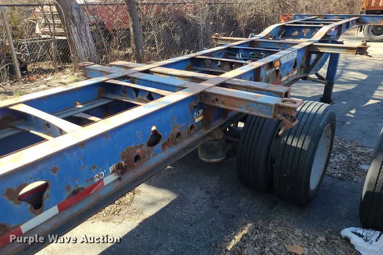 image for item DS7318 2006 Chassis King   container trailer