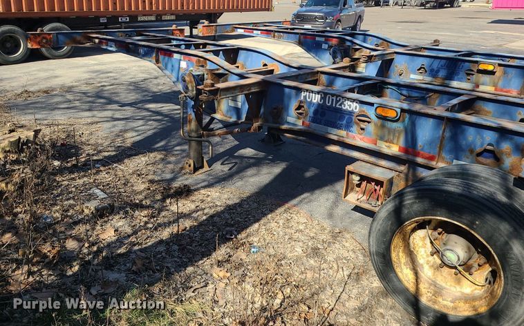 image for item DS7318 2006 Chassis King   container trailer